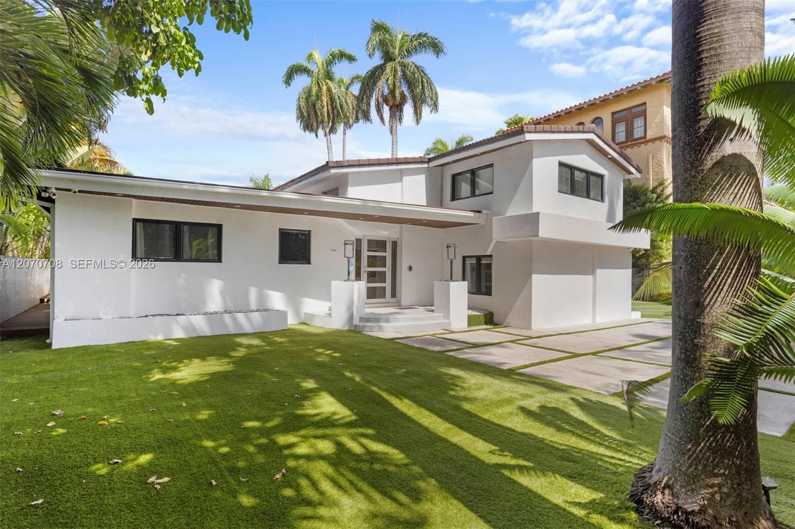 2388 Prairie Ave, Miami Beach, FL 33140 photo 3