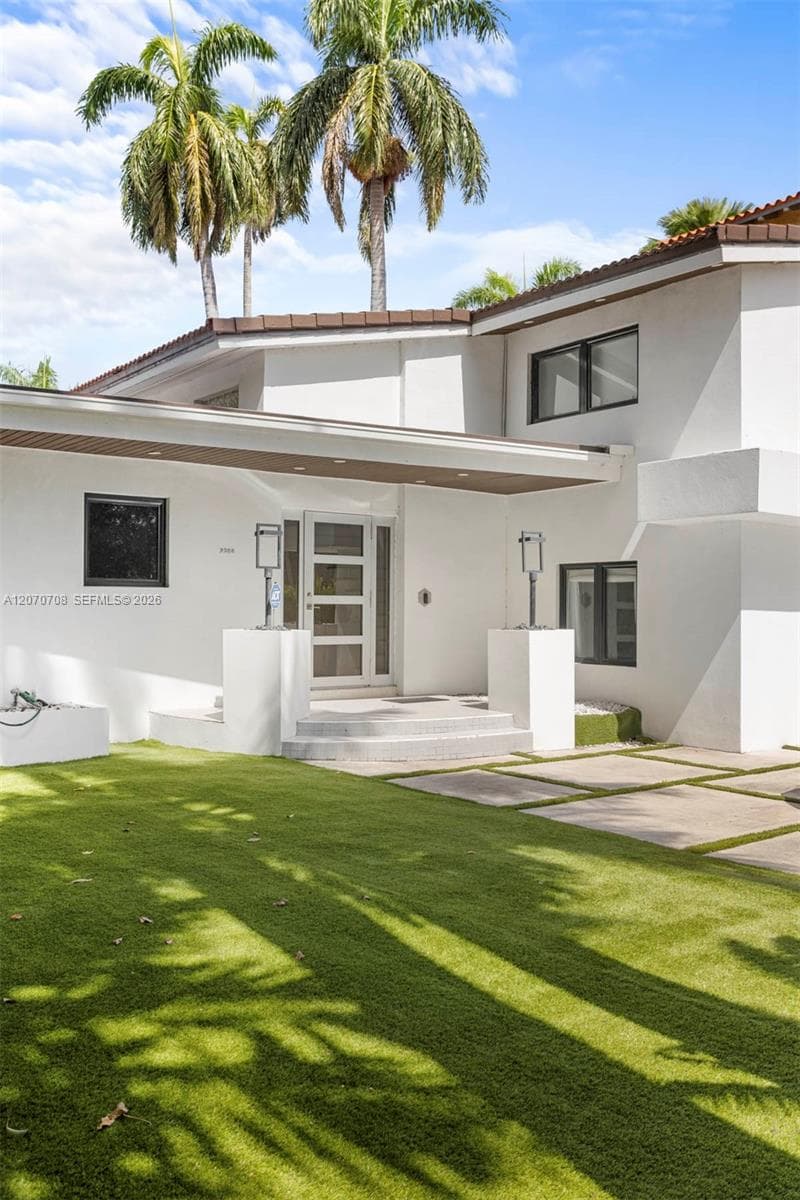 2388 Prairie Ave, Miami Beach, FL 33140 photo 4