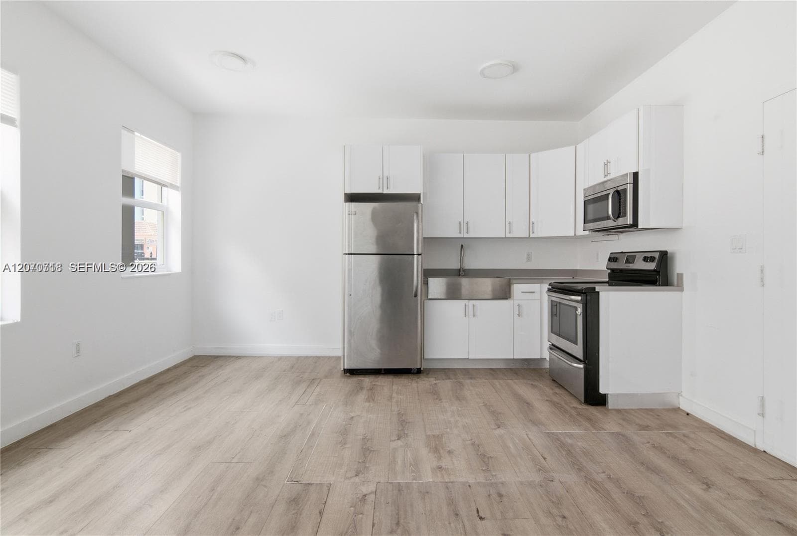 402 NW 12th Ave # 207, Miami, FL 33128