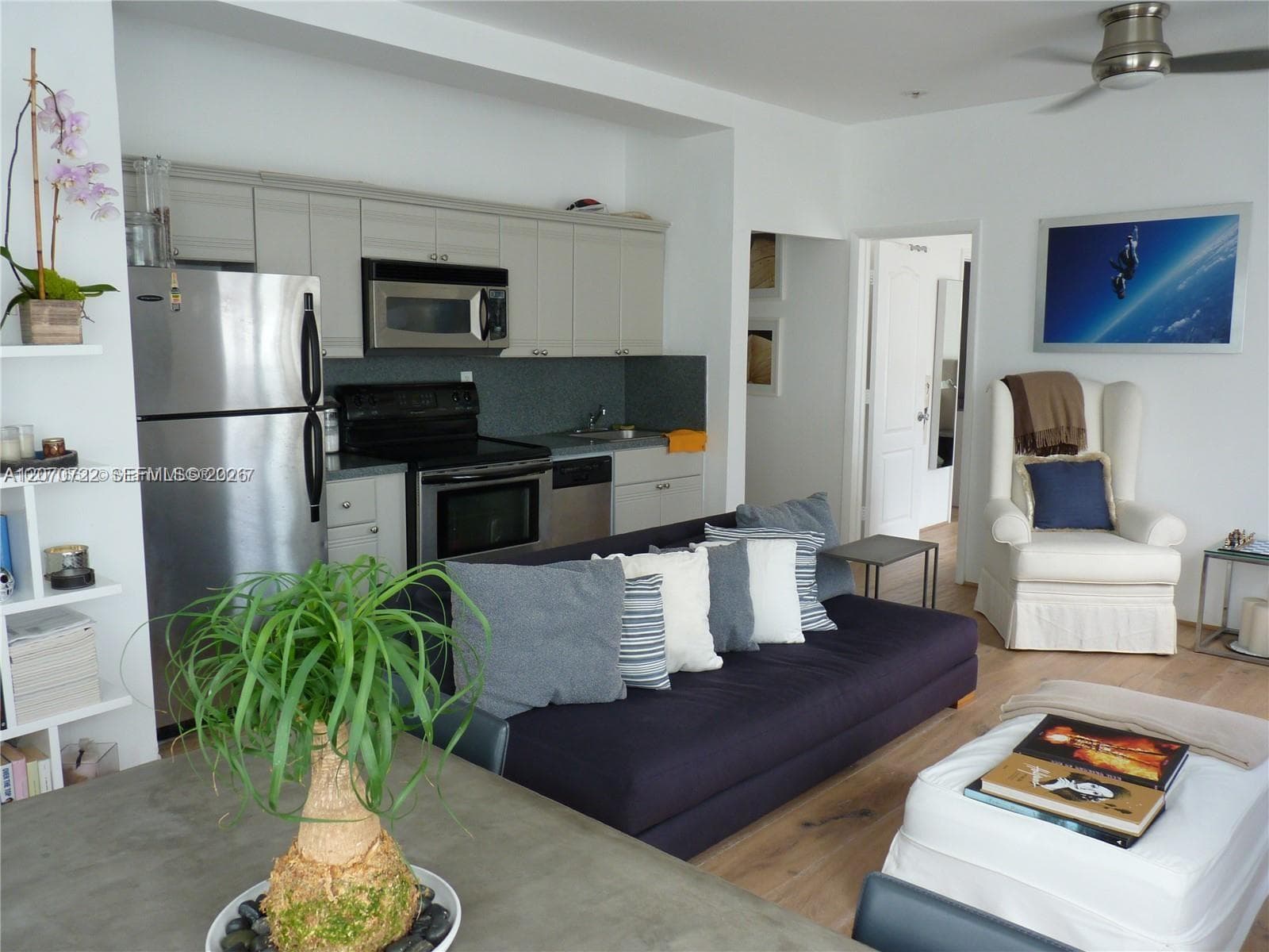 820 Euclid Ave # 204, Miami Beach, FL 33139 photo 2