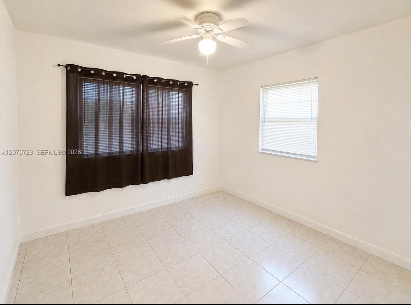 1041 NW 7th Ct, Hallandale Beach, FL 33009 photo 5
