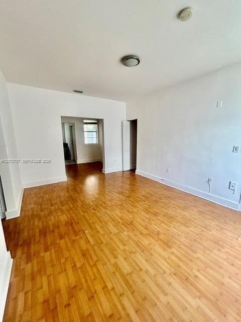 1000 Meridian Ave # 18, Miami Beach, FL 33139 photo 2
