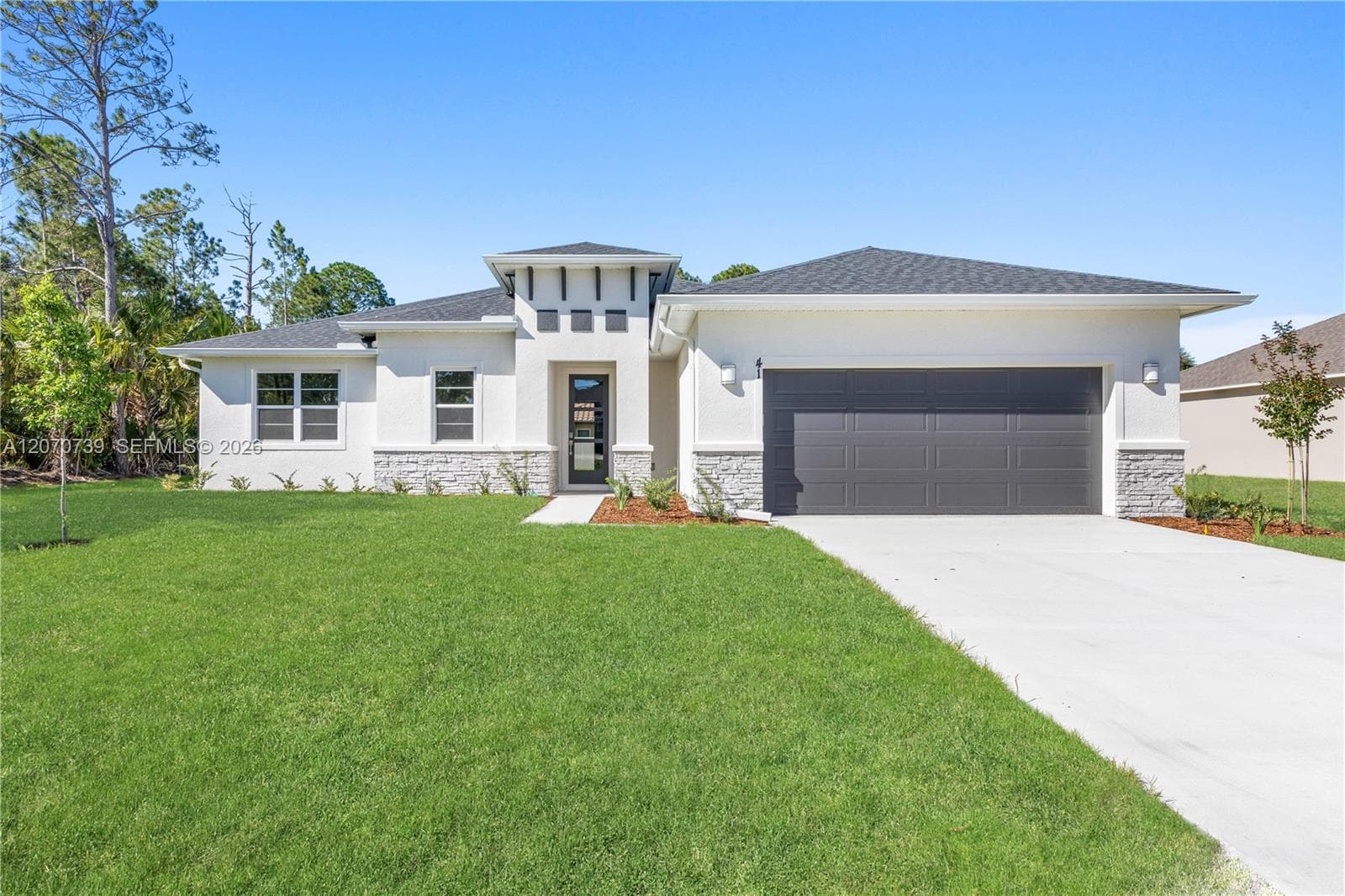 412 VANGUARD ST SE, Palm Bay, FL 32909 photo 2
