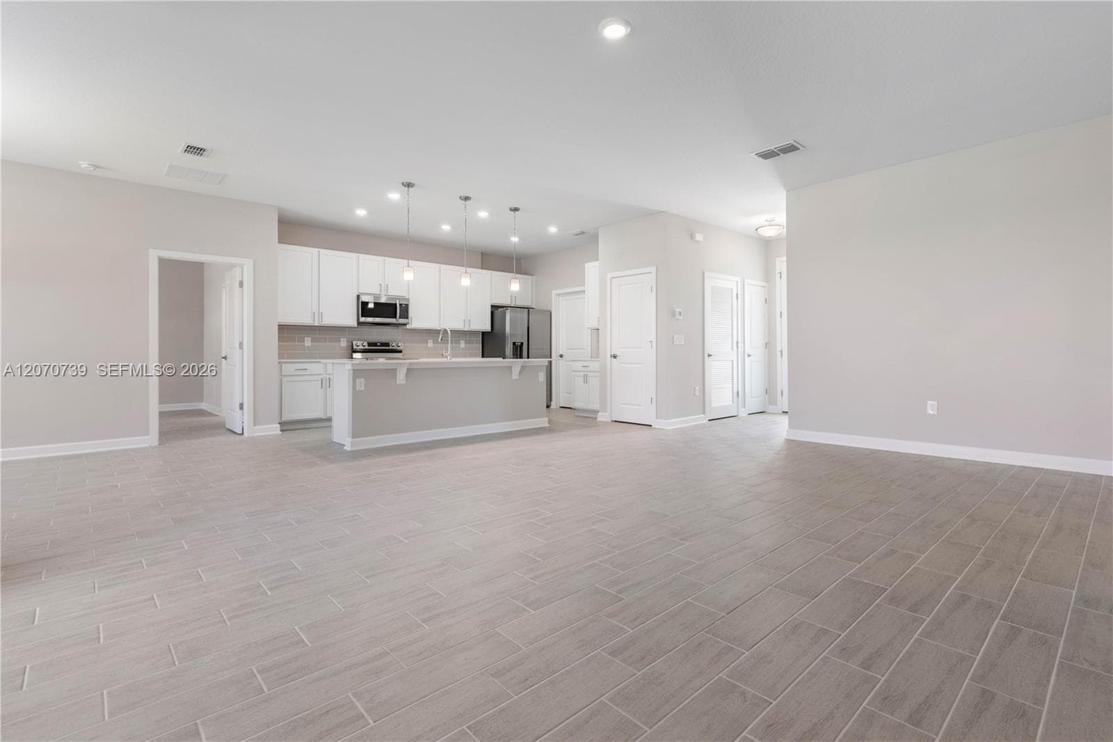 412 VANGUARD ST SE, Palm Bay, FL 32909 photo 5