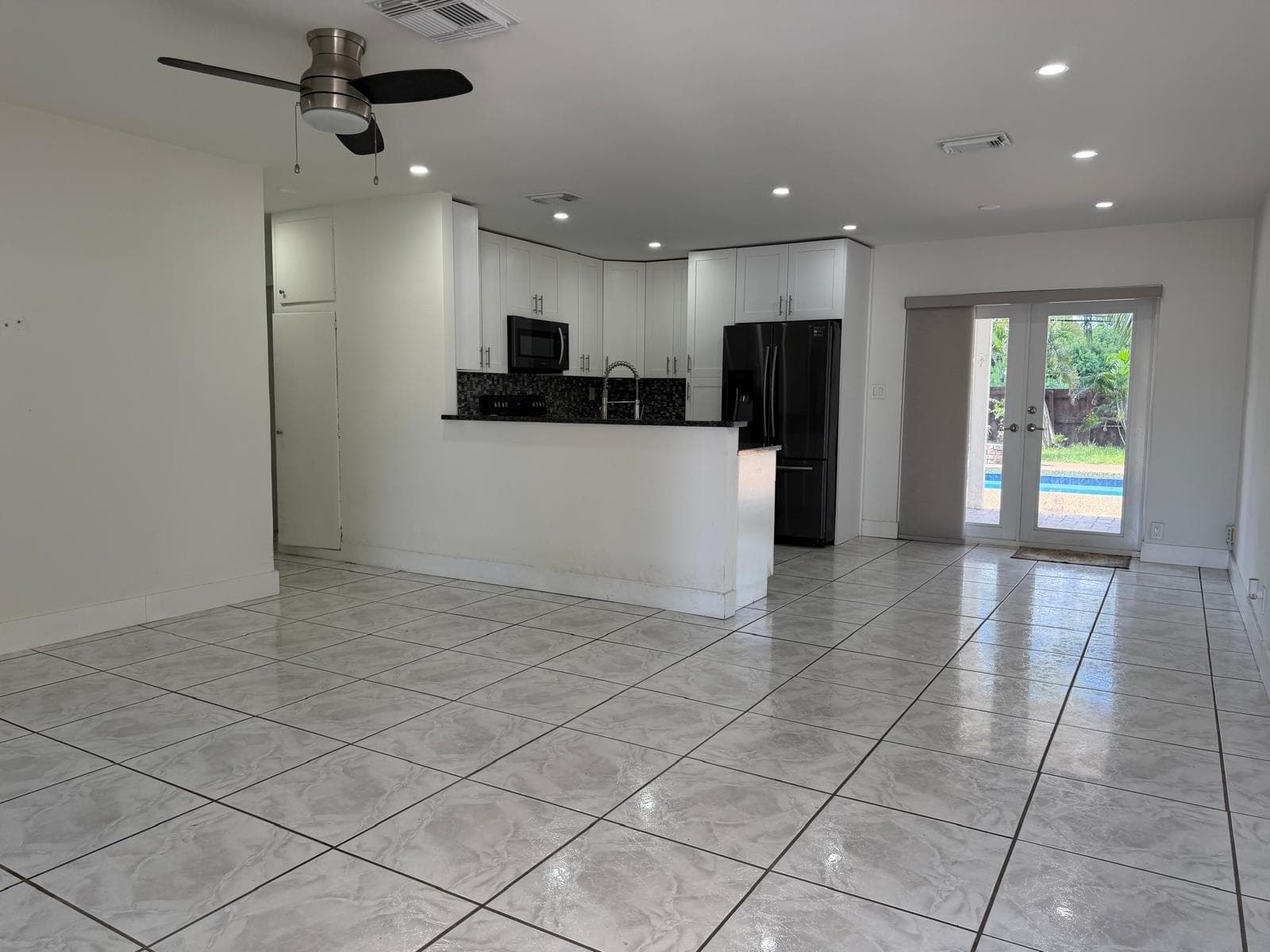 630 NE 23RD Court, Pompano Beach, FL 33064 photo 5