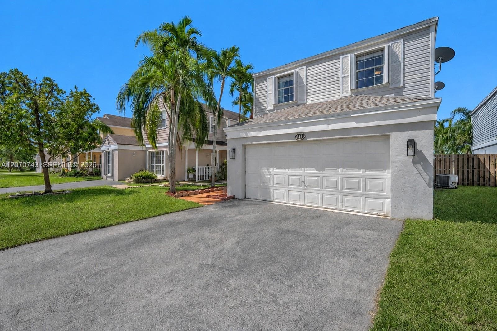 223 SW 159th Way, Sunrise, FL 33326 photo 4