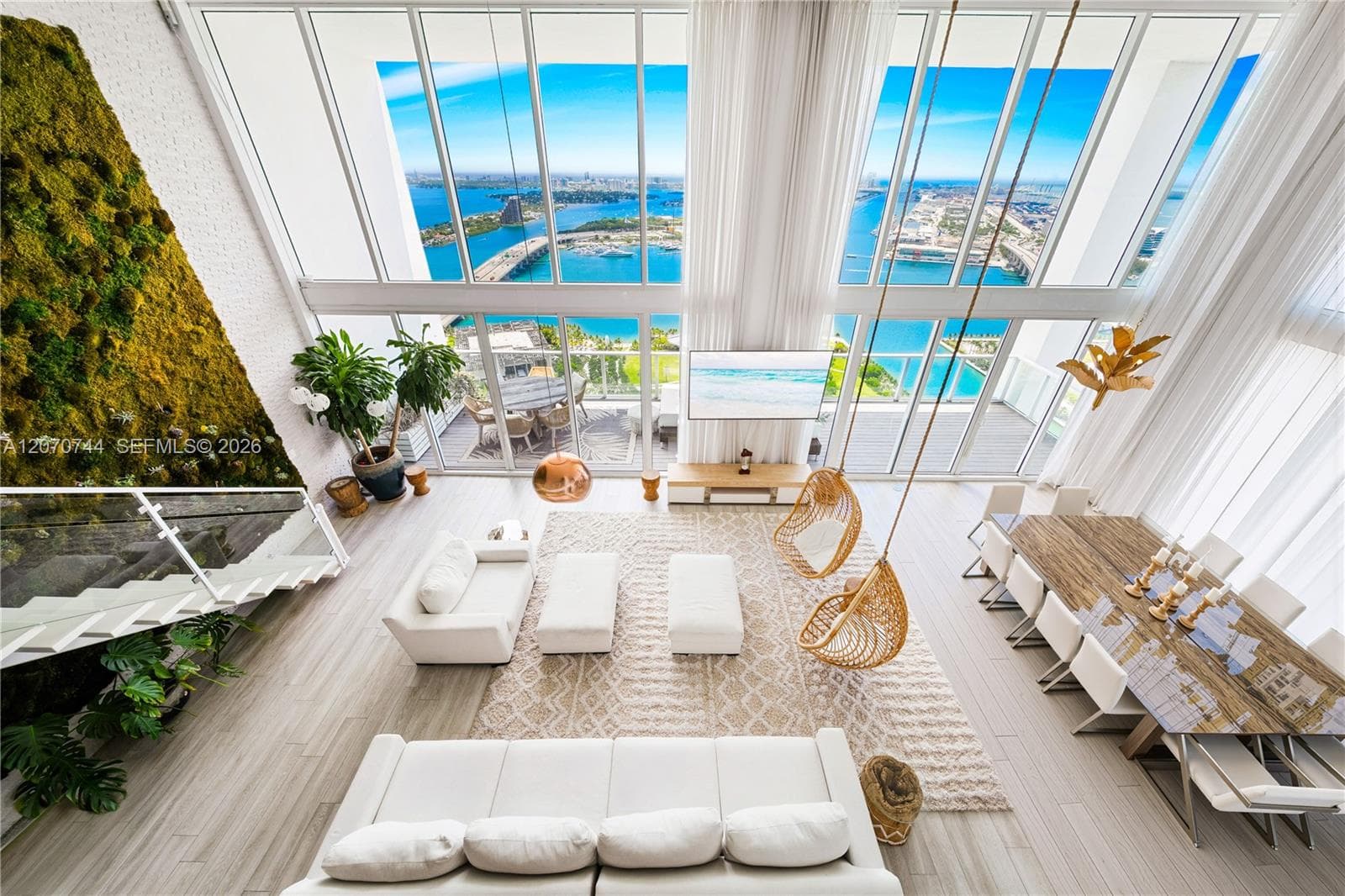 1040 Biscayne Blvd # 4602, Miami, FL 33132