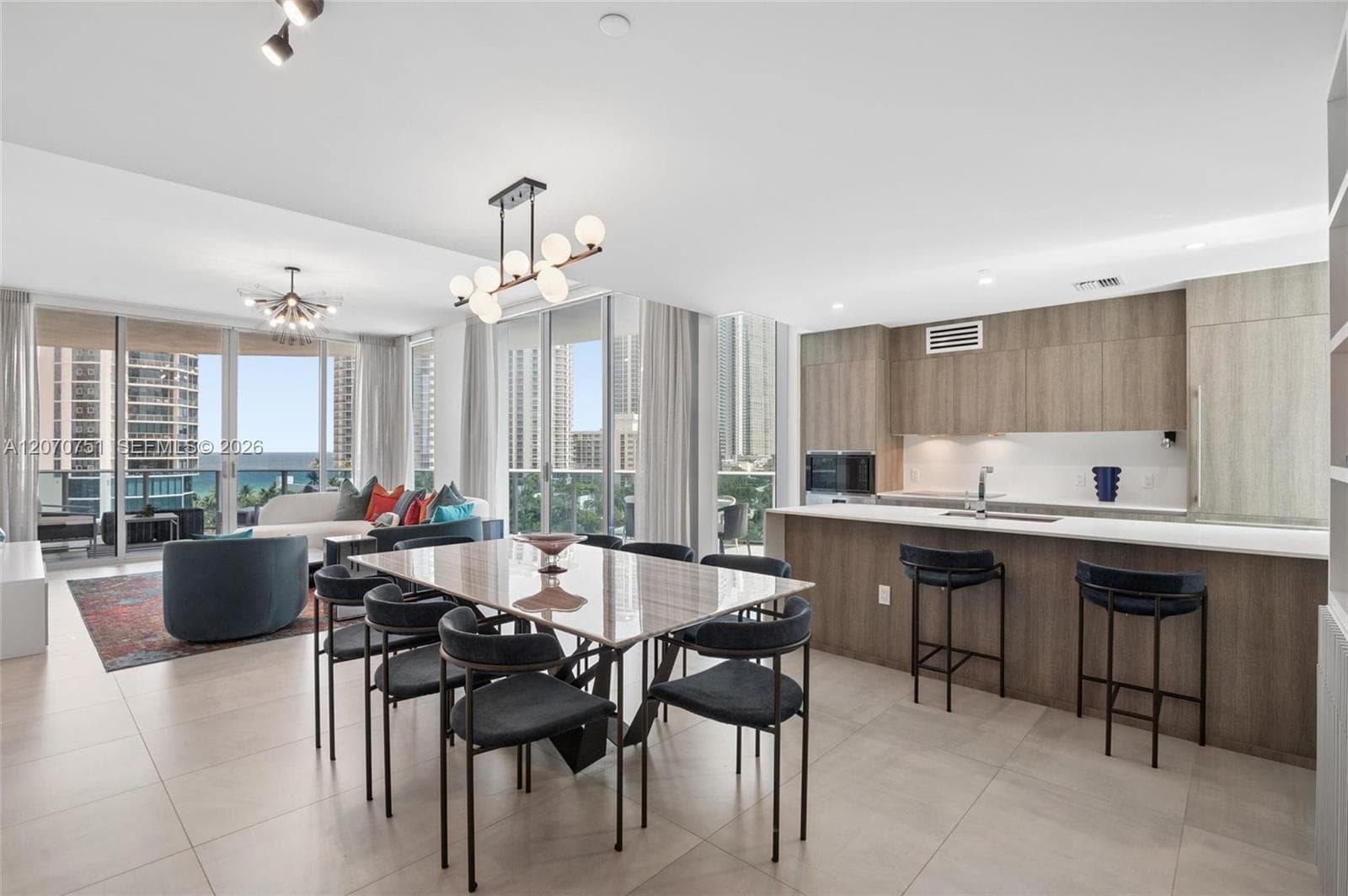 17550 Collins Ave # 701, Sunny Isles Beach, FL 33160 photo 3
