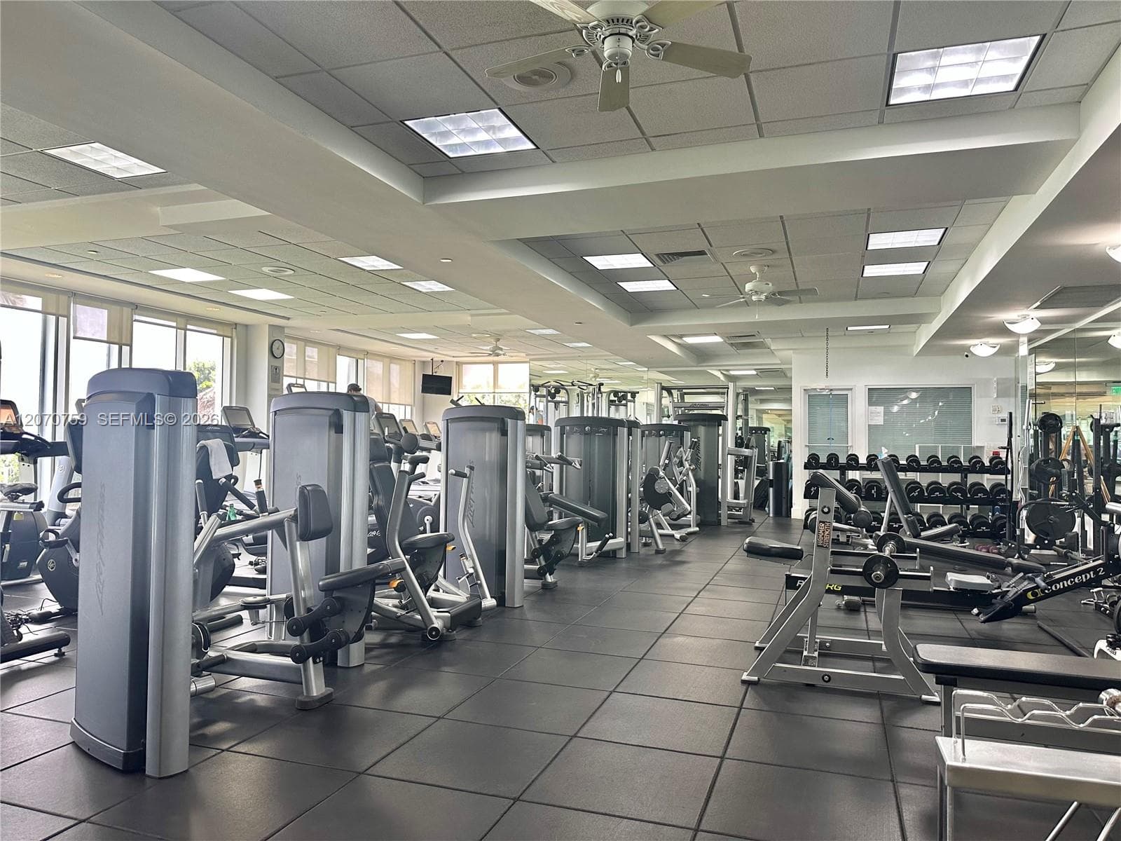 16425 E Collins Ave # 1215, Sunny Isles Beach, FL 33160 photo 2