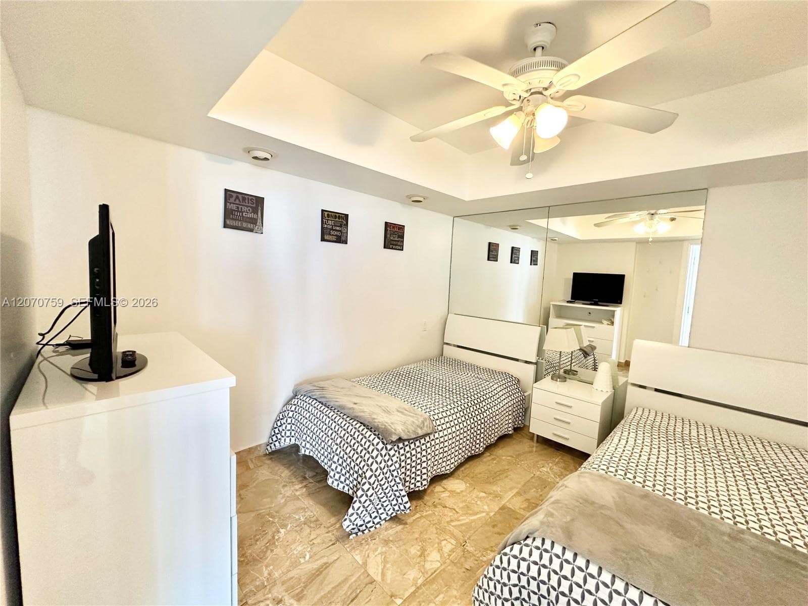 16425 E Collins Ave # 1215, Sunny Isles Beach, FL 33160 photo 5