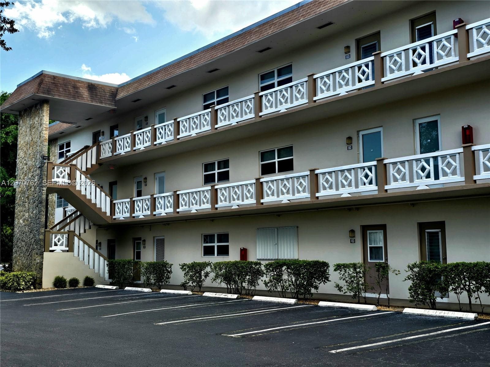 3405 NW 48th Ave # 601, Lauderdale Lakes, FL 33319 photo 2