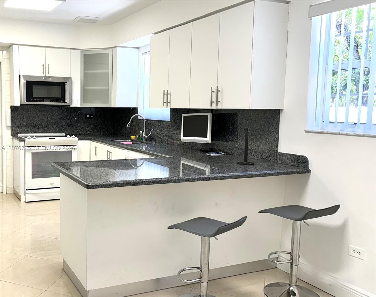 1611 71st St, Miami Beach, FL 33141 photo 4