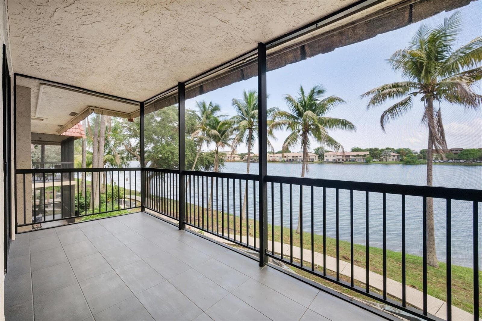 740 NE 199TH Street # 205G, Miami, FL 33179