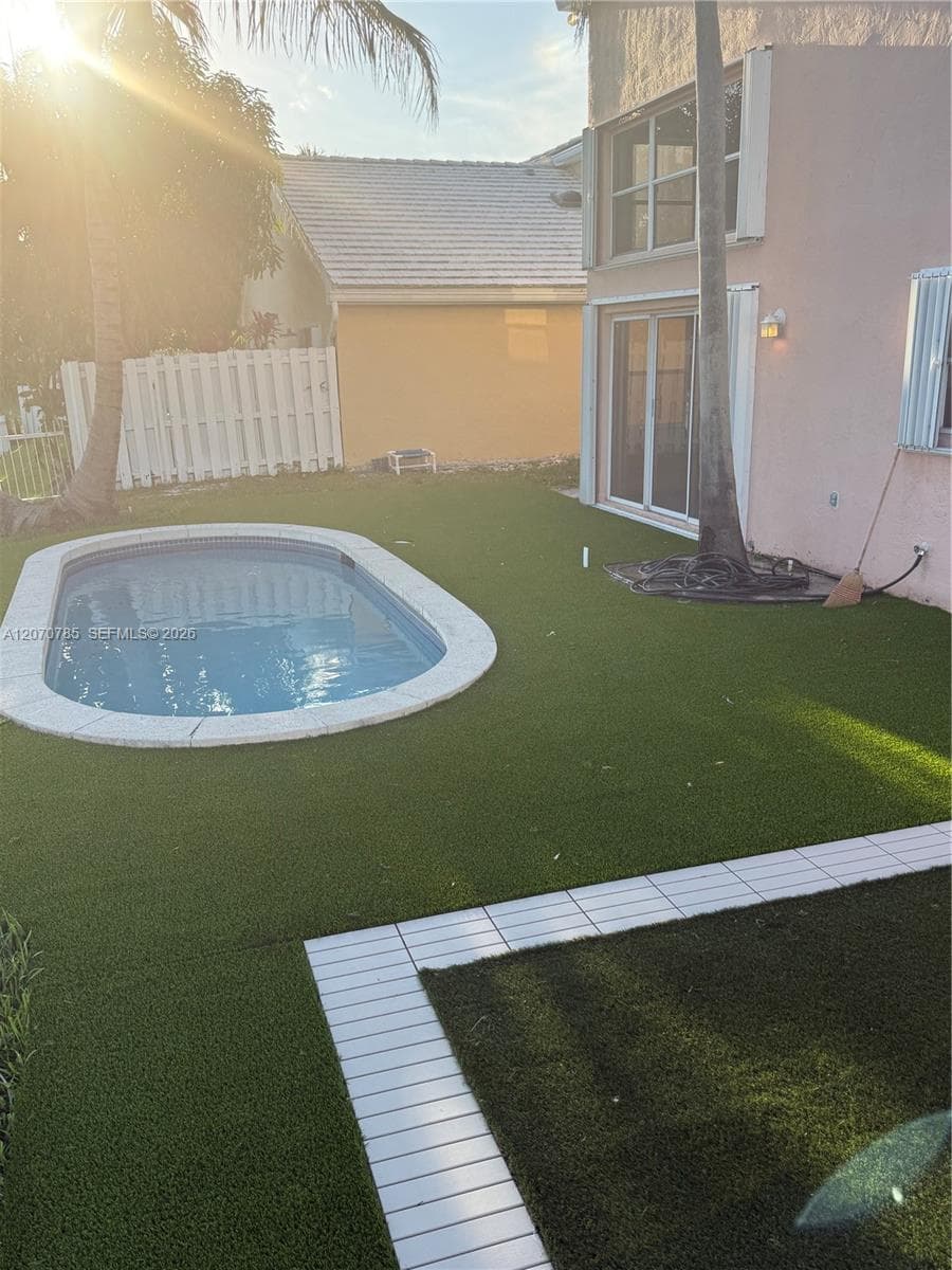 13950 Oak Ridge Dr, Davie, FL 33325 photo 3