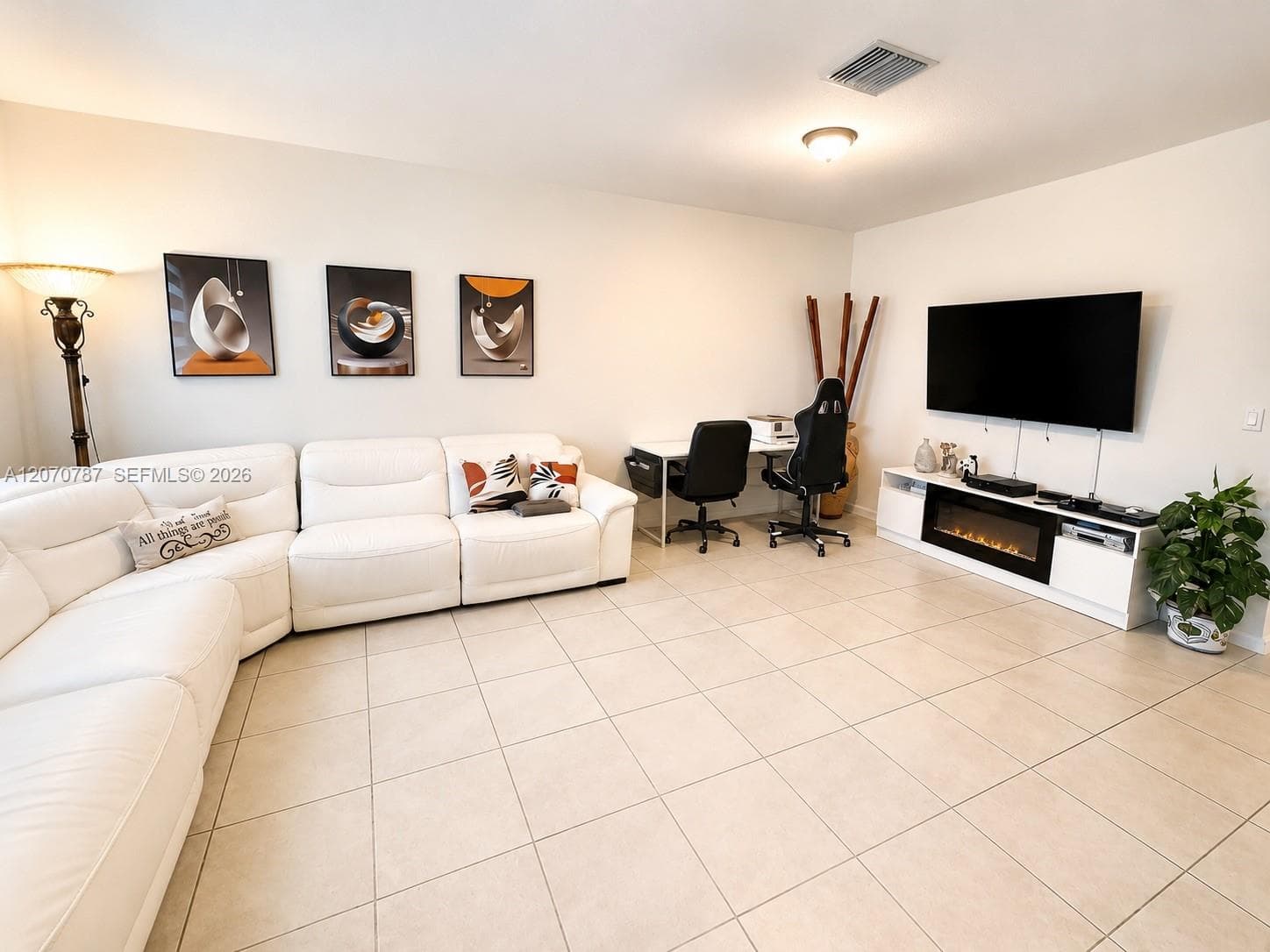 18324 SW 148th RD, Miami, FL 33187 photo 3