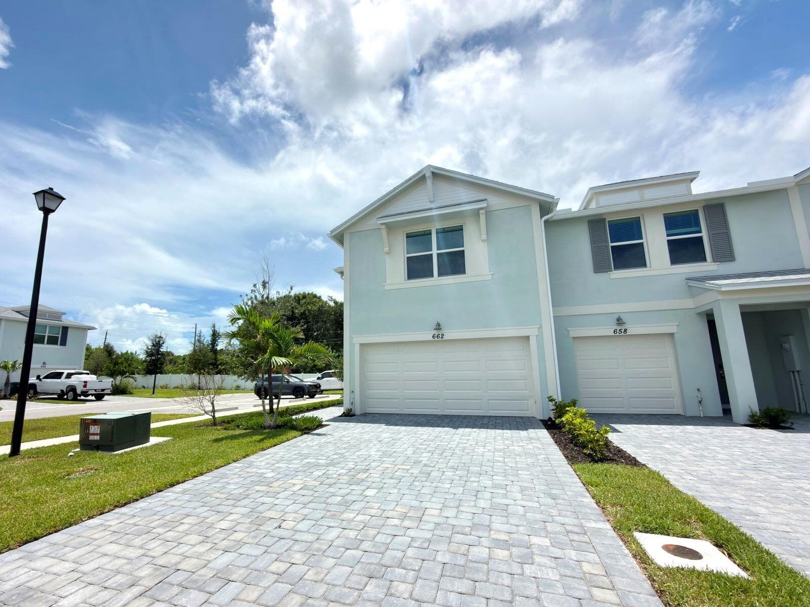 662 Salisbury Circle, Fort Pierce, FL 34982 photo 3