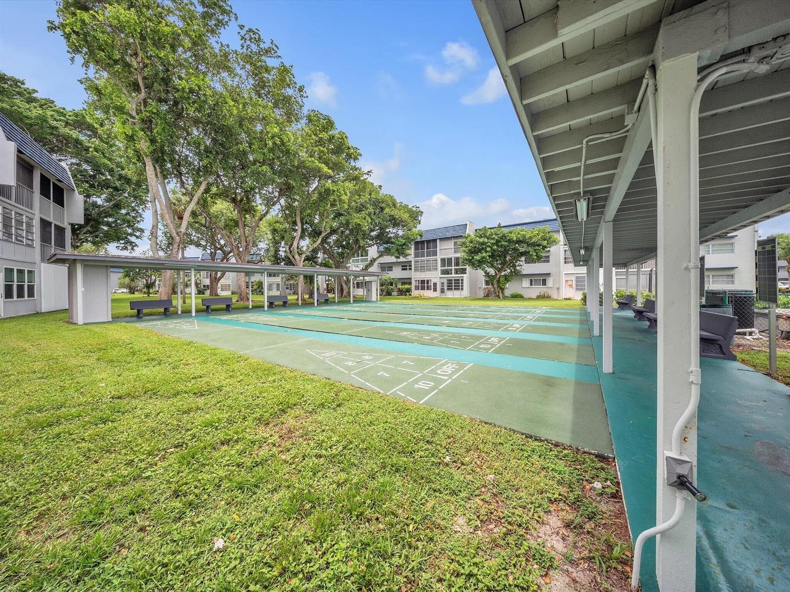 7807 GOLF CIR Drive # 105, Margate, FL 33063 photo 3