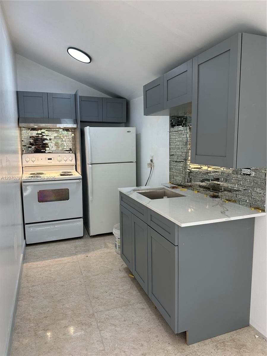 8111 N 10, Tampa, FL 33604 photo 4