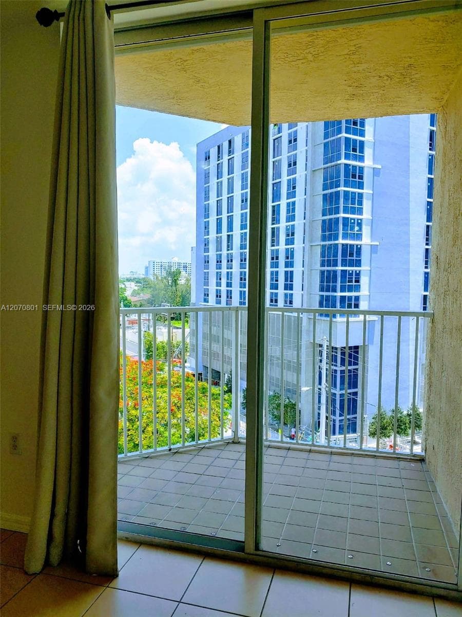 102 SW 6th Ave # 610, Miami, FL 33130 photo 3
