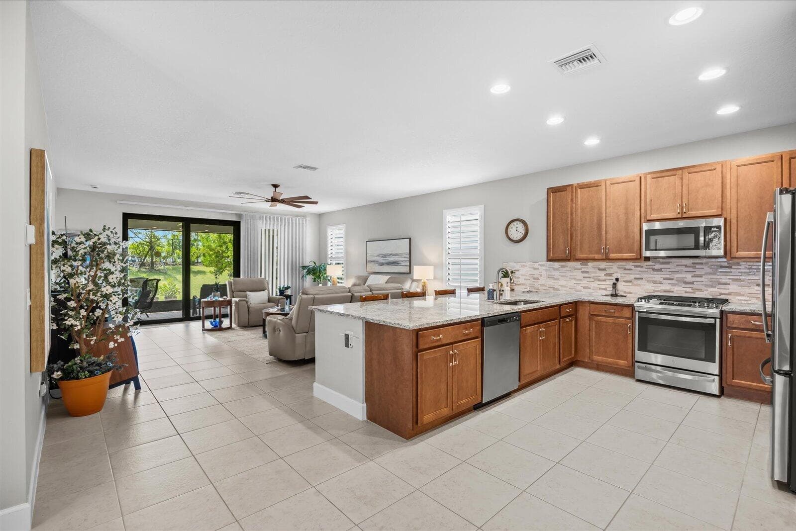 11558 SW Oceanfront Court, Port St. Lucie, FL 34987 photo 5