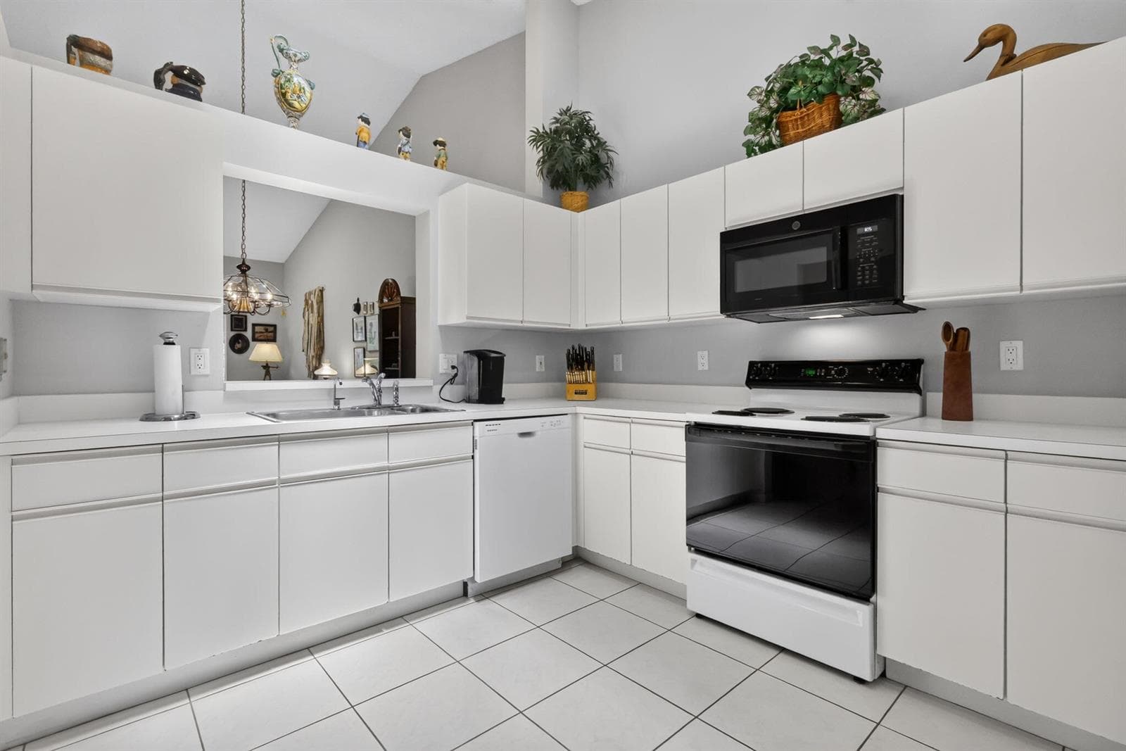 7223 Summer Tree Drive, Boynton Beach, FL 33437 photo 4