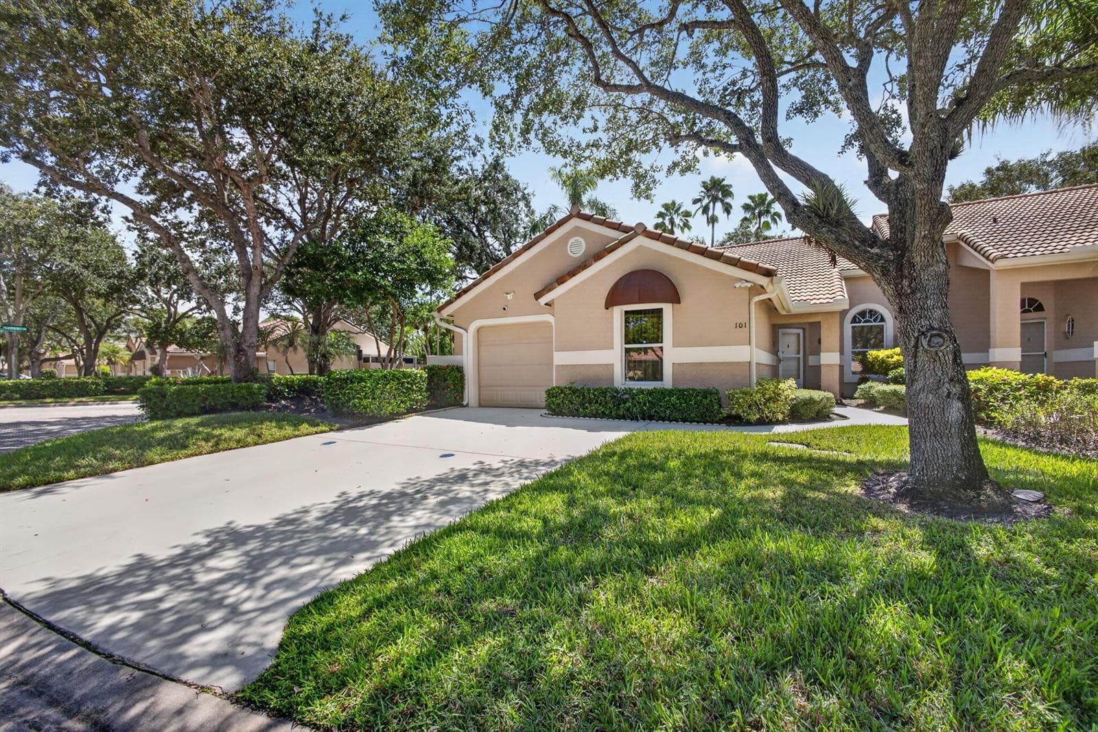 101 SABAL PALM Lane, Palm Beach Gardens, FL 33418 photo 2