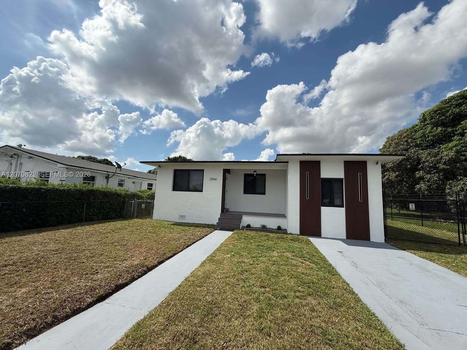 2944 NW 61st St, Miami, FL 33142 photo 2