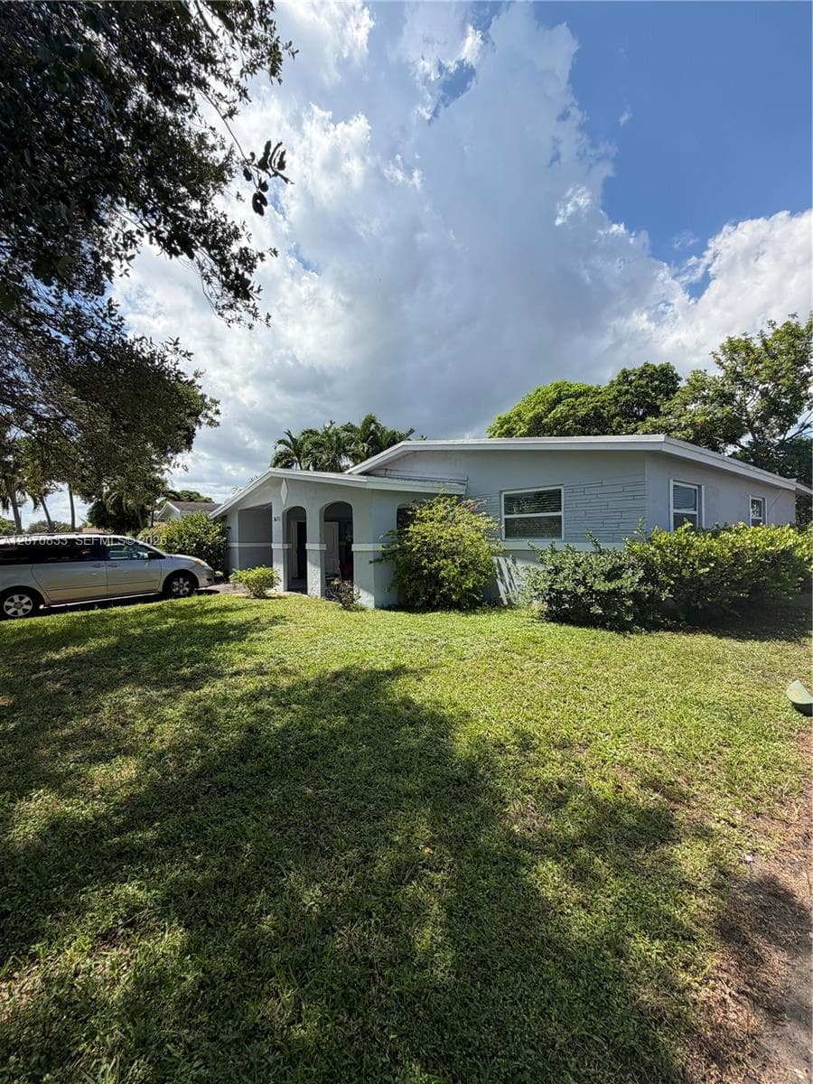 3631 NW 9th St, Lauderhill, FL 33311 photo 2