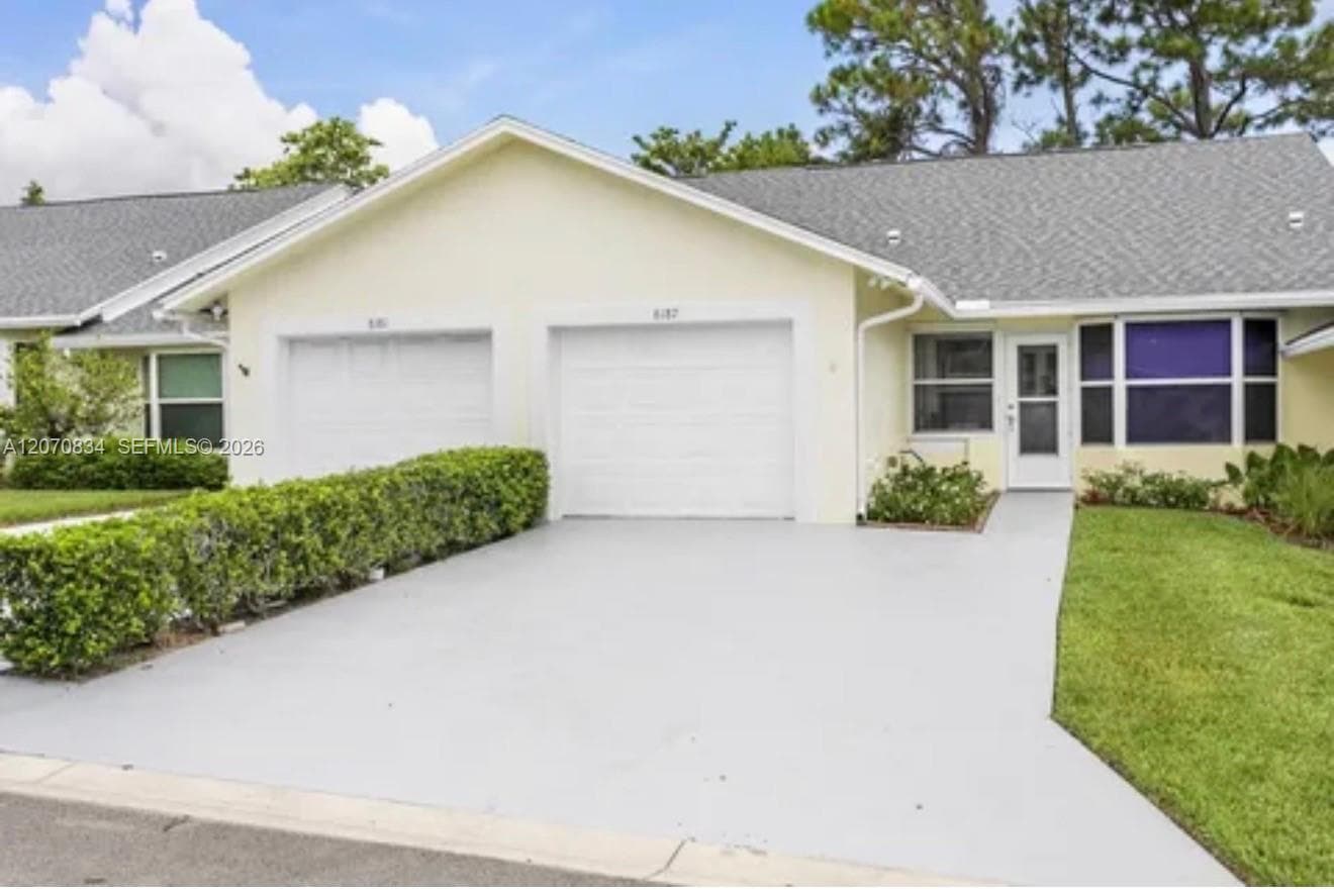 8187 SE Fox Hill Pl, Hobe Sound, FL 33455