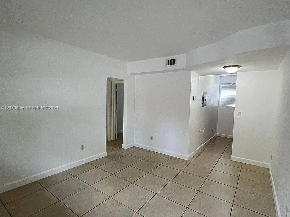 421 SW 6th St # 7, Miami, FL 33130 photo 3