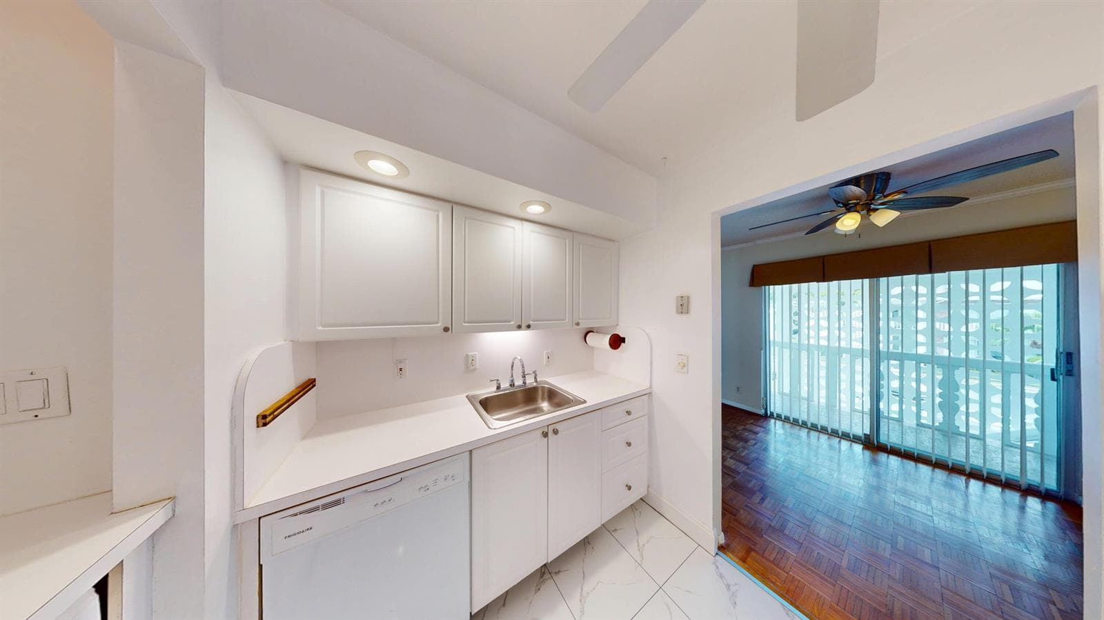 4201 S OCEAN Boulevard # I3, South Palm Beach, FL 33480 photo 5