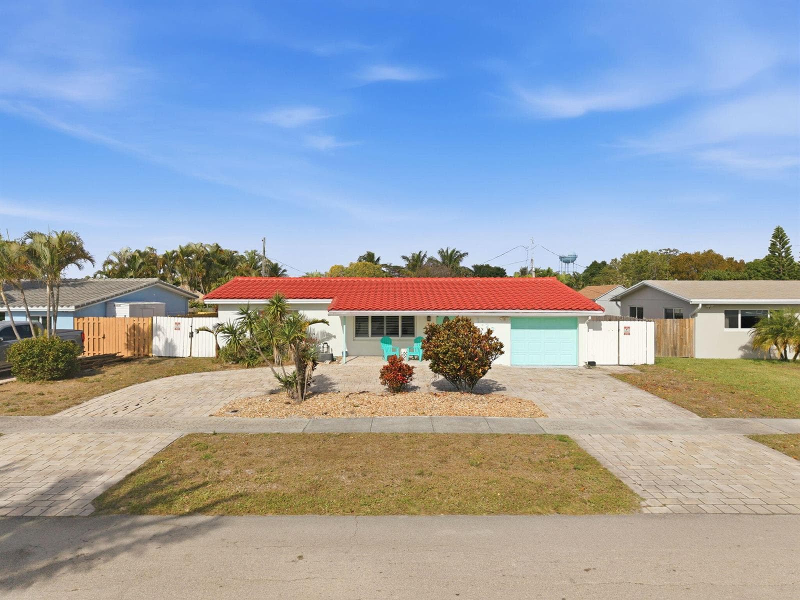 1123 SE 2ND Avenue, Deerfield Beach, FL 33441 photo 2