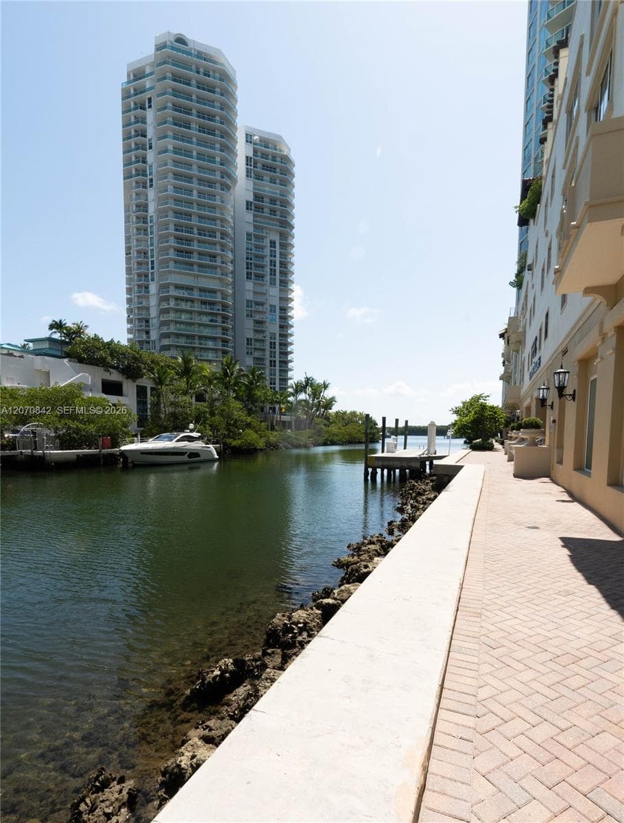 150 Sunny Isles Blvd # 1-TH403, Sunny Isles Beach, FL 33160 photo 2