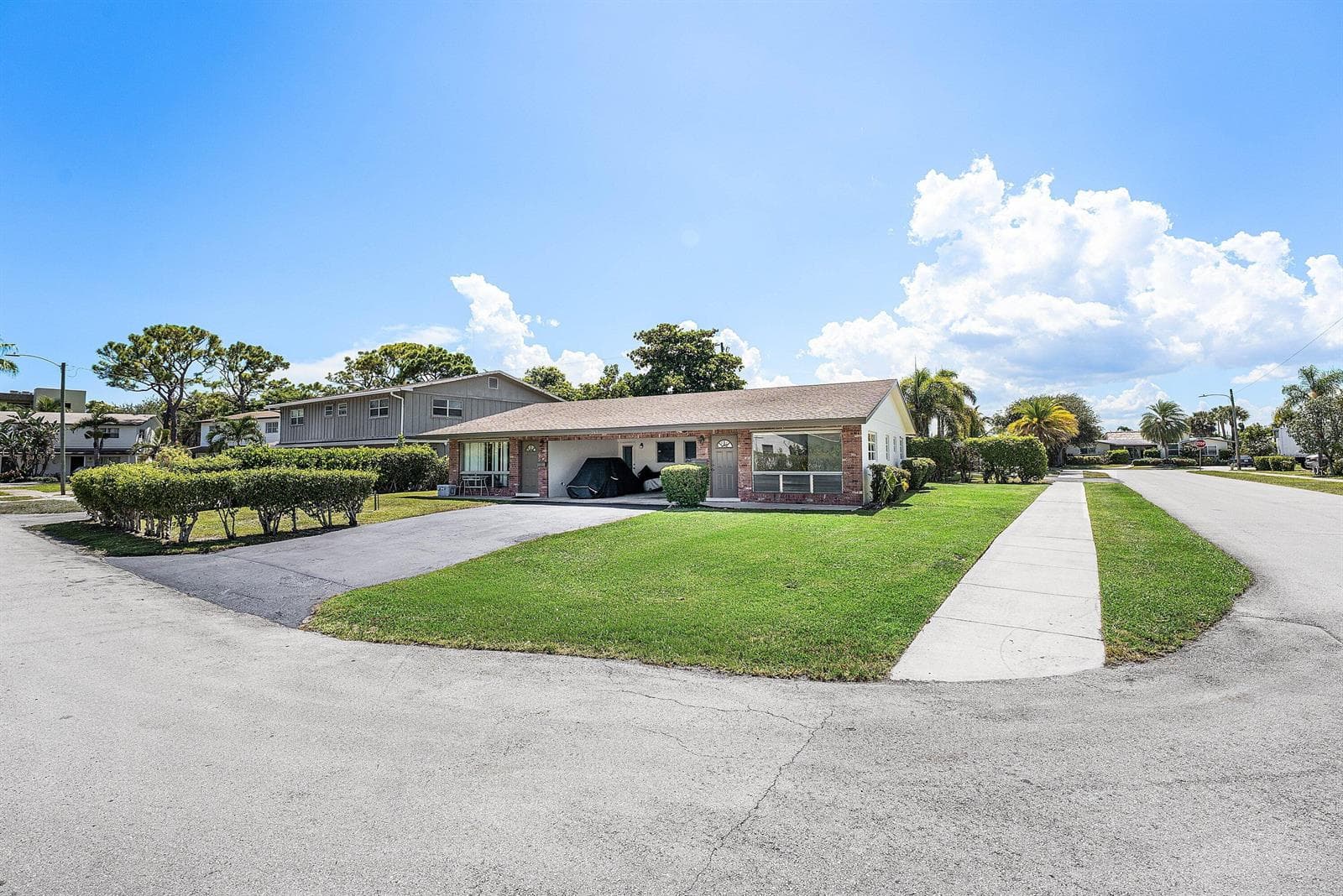 263 SE 8TH Terrace, Deerfield Beach, FL 33441 photo 2