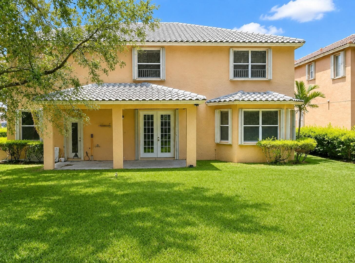 3800 E Hibiscus Street, Weston, FL 33332 photo 2