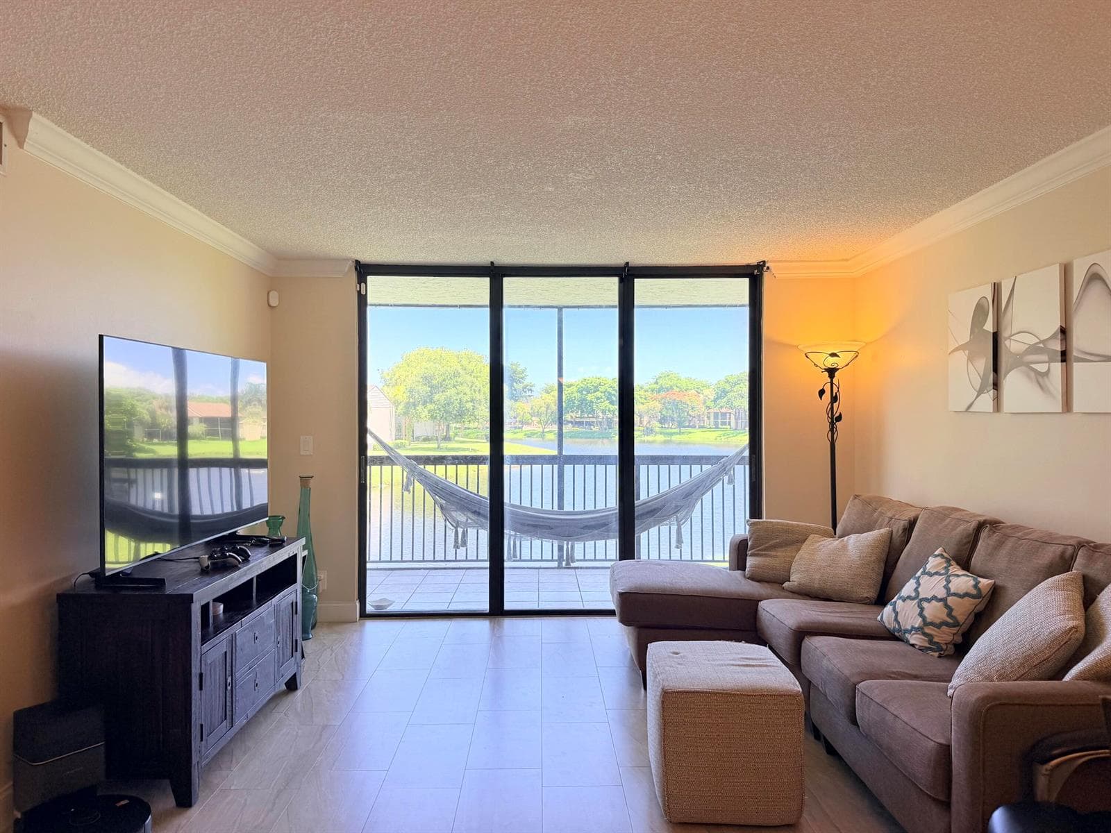 1266 S MILITARY Trail # 525, Deerfield Beach, FL 33442