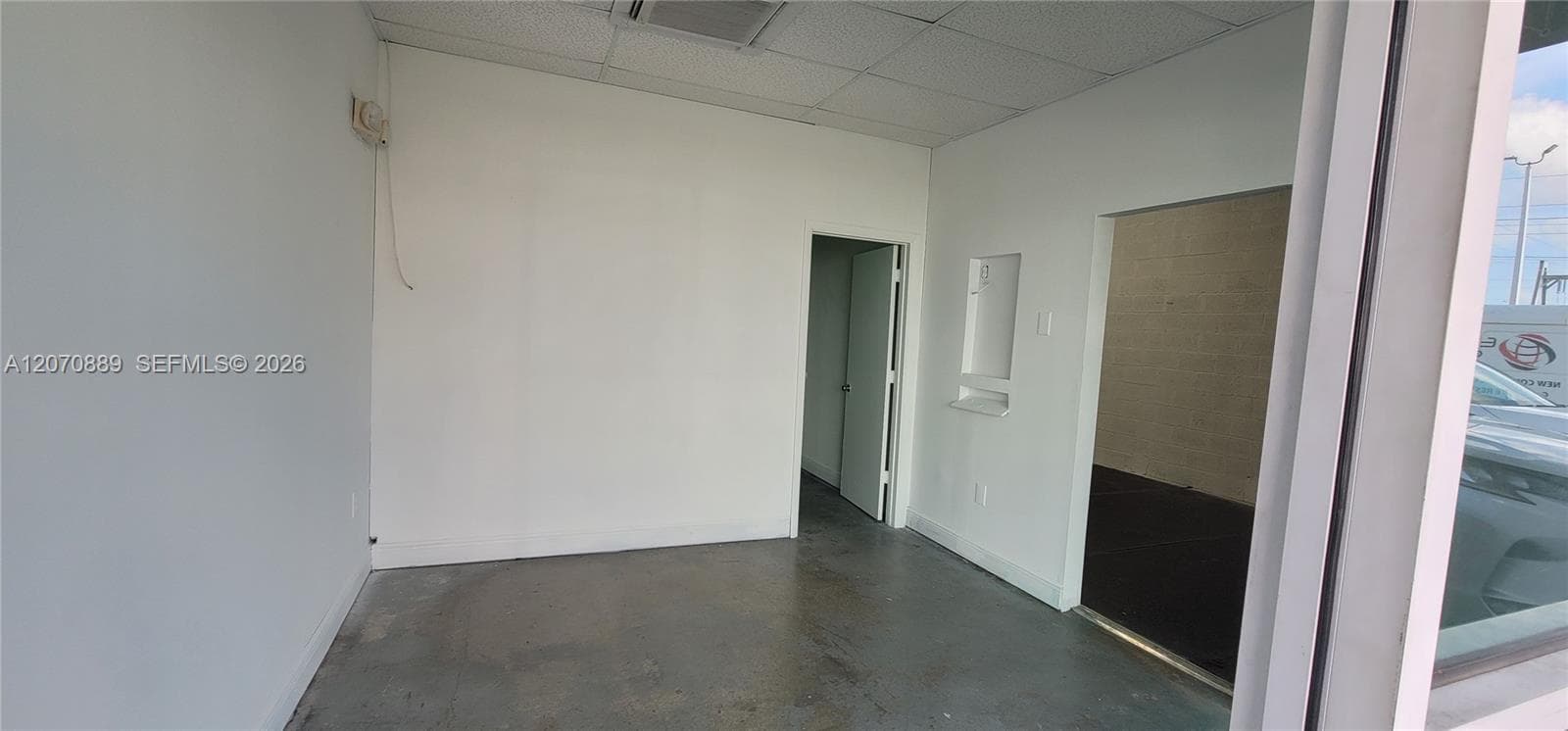 7290 NW 7th St # 105, Miami, FL 33126 photo 2
