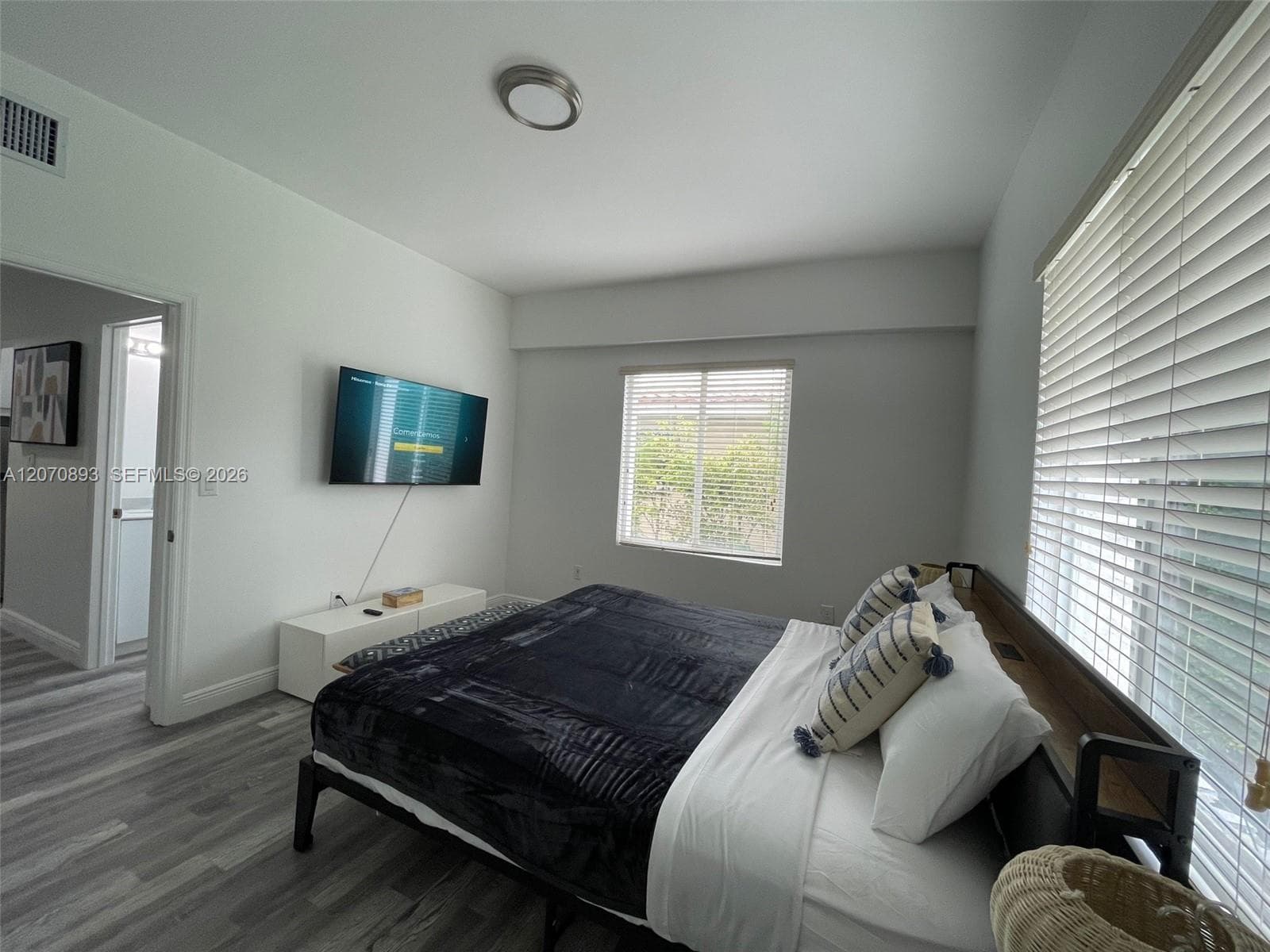 29 Oviedo Ave # 2, Coral Gables, FL 33134 photo 3