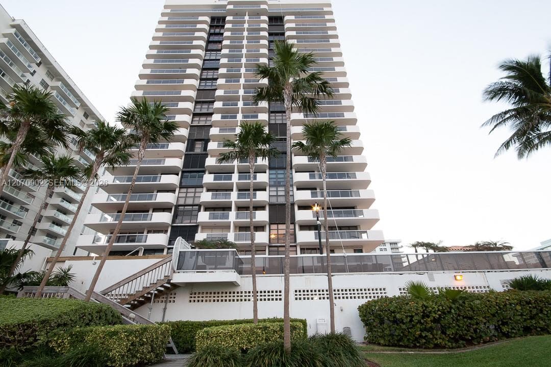 5757 Collins Ave # 703, Miami Beach, FL 33140