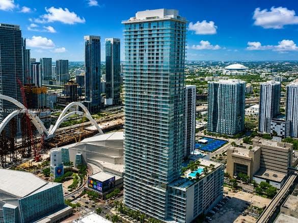 1400 Biscayne Blvd # 3401, Miami, FL 33132 photo 3