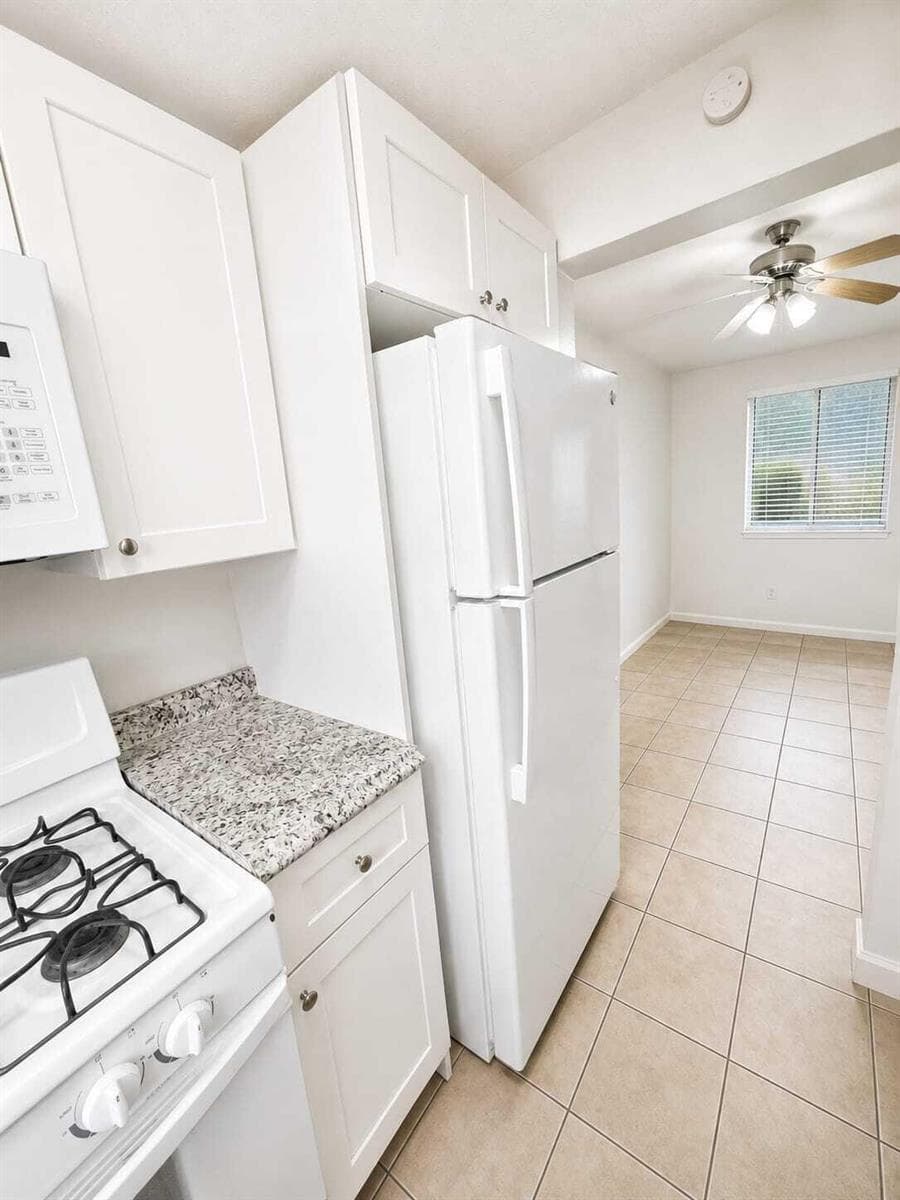 4655 Palm Avenue # 205, Hialeah, FL 33012 photo 4