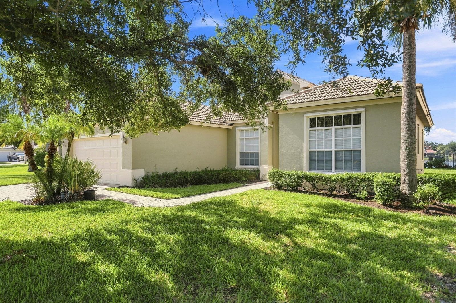 381 NW SHEFFIELD Circle, Port St. Lucie, FL 34983 photo 3