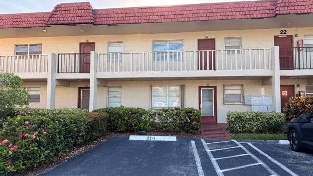 22 Abbey Lane # 104, Delray Beach, FL 33446