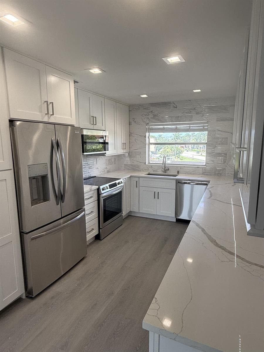 9300 Sunrise Lakes Boulevard # 303, Sunrise, FL 33322 photo 4