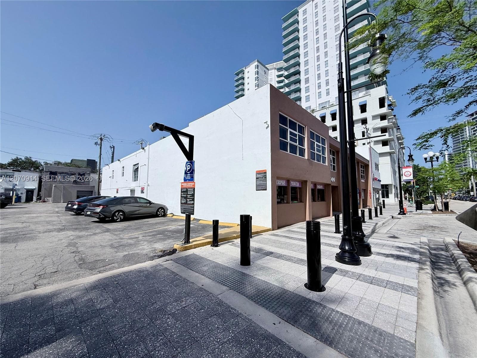 1905 - 1909 Harrison St, Hollywood, FL 33020 photo 4