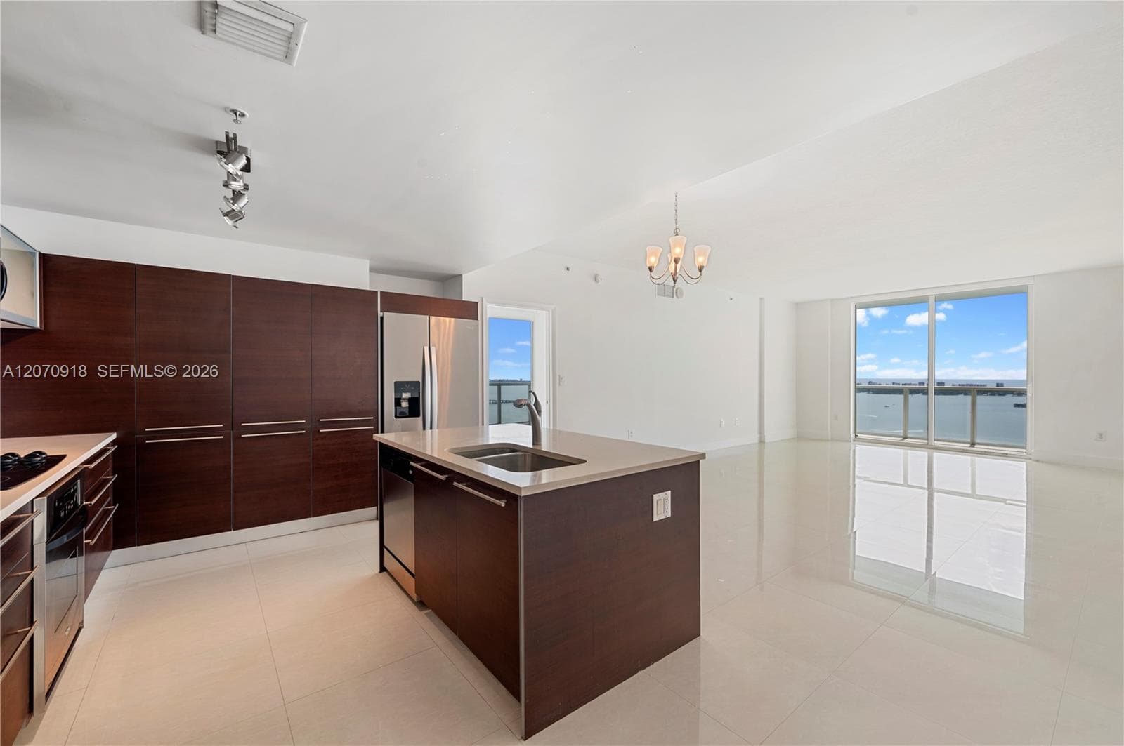 1900 N Bayshore Dr # 4302, Miami, FL 33132