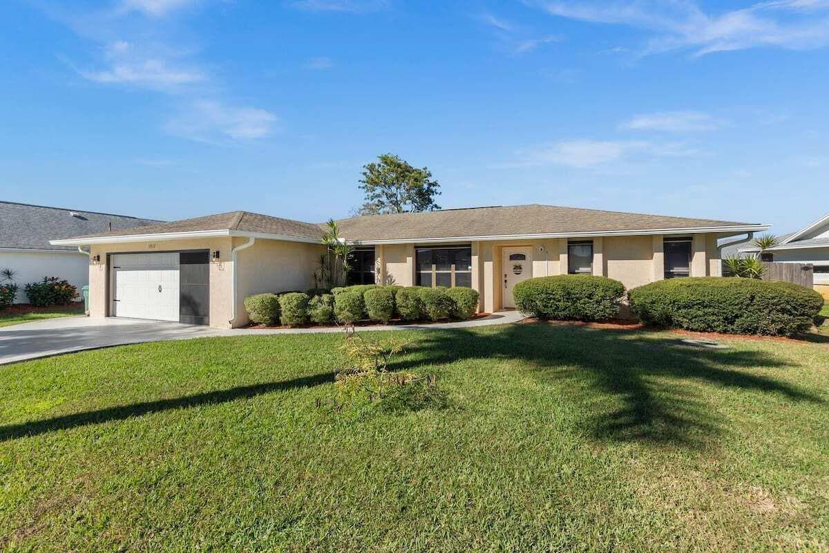 1017 SE Walters Terrace, Port St. Lucie, FL 34983 photo 3