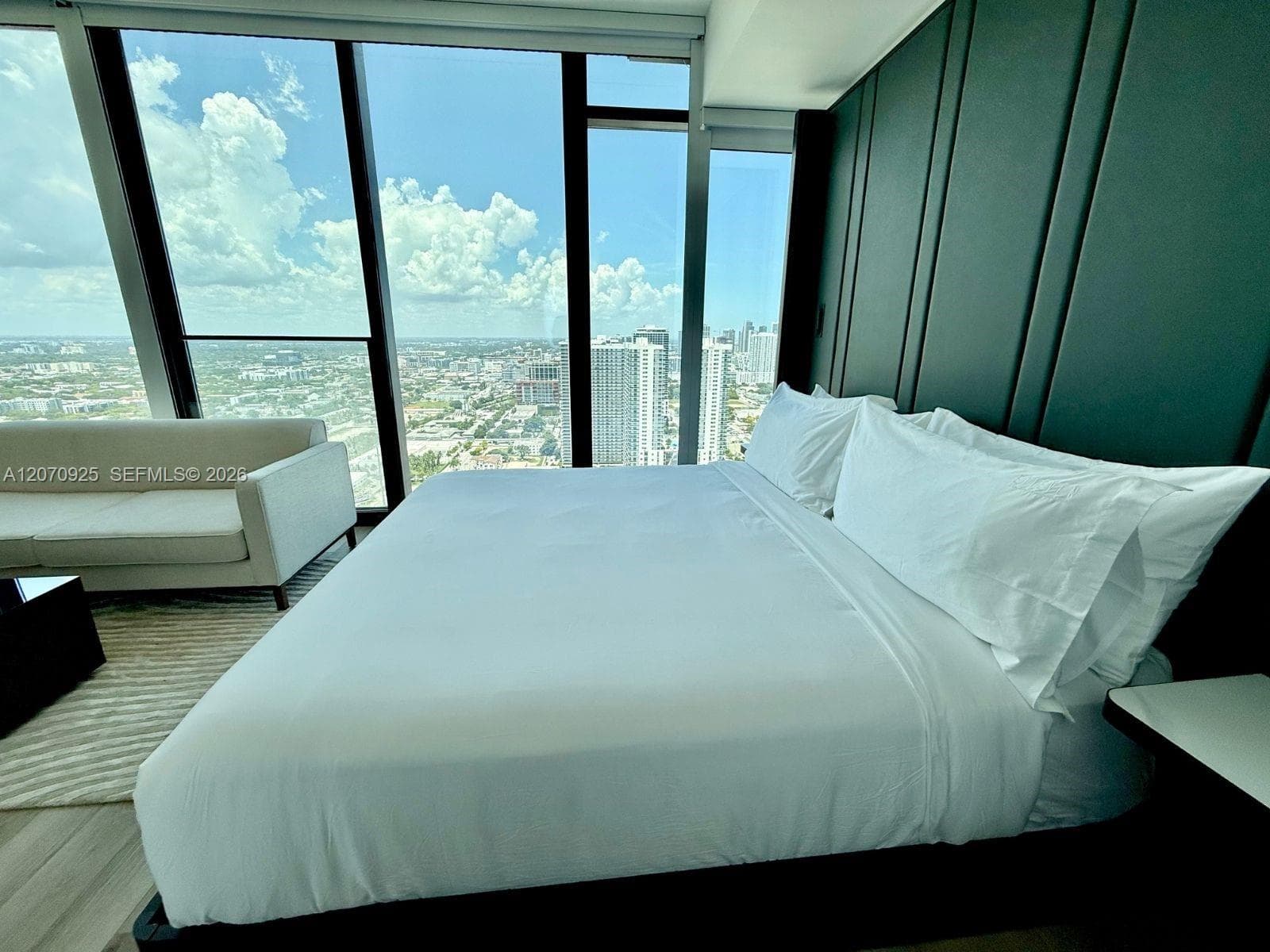 20 NE 11 street # 3605, Miami, FL 33132 photo 5