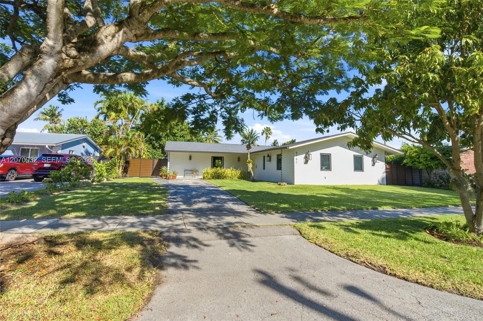 9780 Bel Aire Dr, Cutler Bay, FL 33157 photo 2