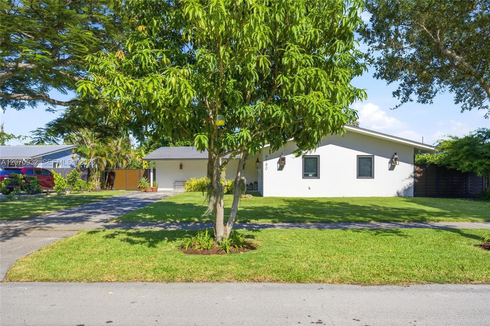 9780 Bel Aire Dr, Cutler Bay, FL 33157 photo 3